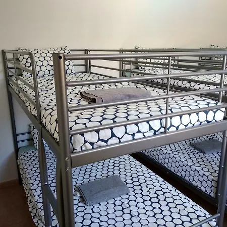 بيت ضيافة Ohana Surf House *